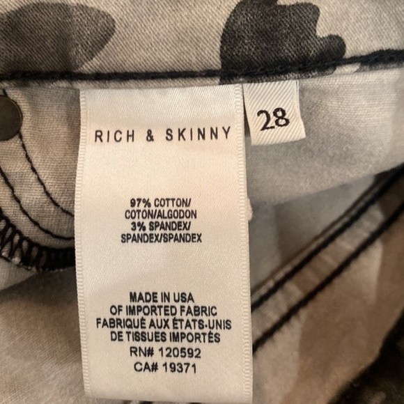Rich & Skinny Jeans | Gray Camo | Size 28, 29” Inseam - Picture 5 of 6